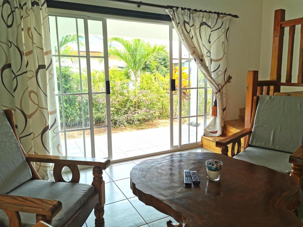 Chez Marva Grande Villa Coco 3 A 12 Personnes La Digue Bagian luar foto