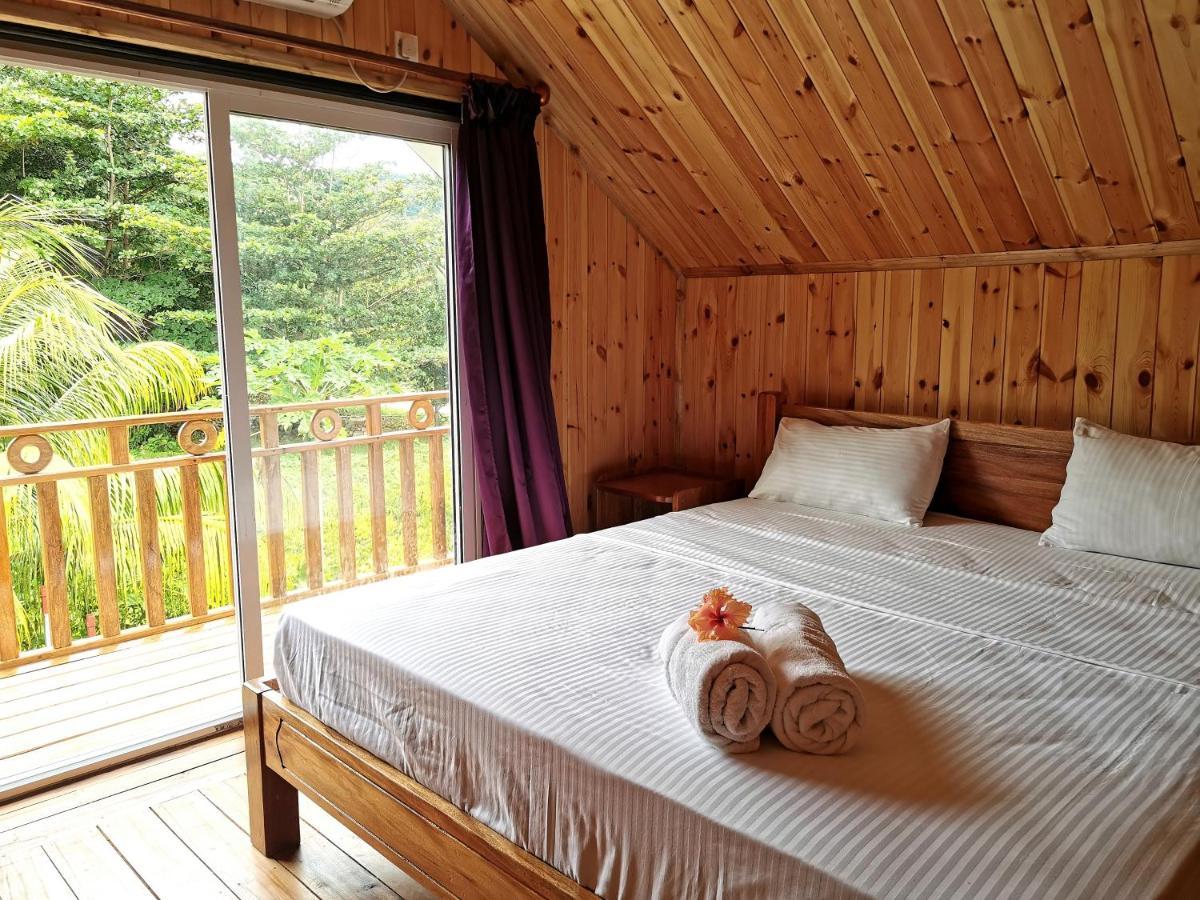 Chez Marva Grande Villa Coco 3 A 12 Personnes La Digue Bagian luar foto